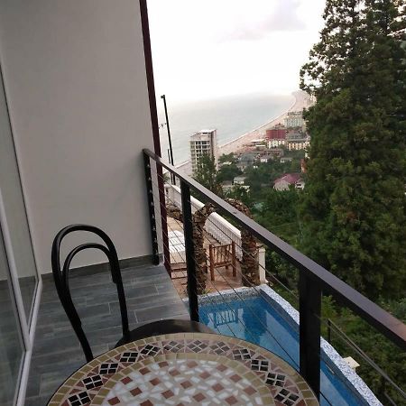 Aniva The Hotel Batumi Luaran gambar
