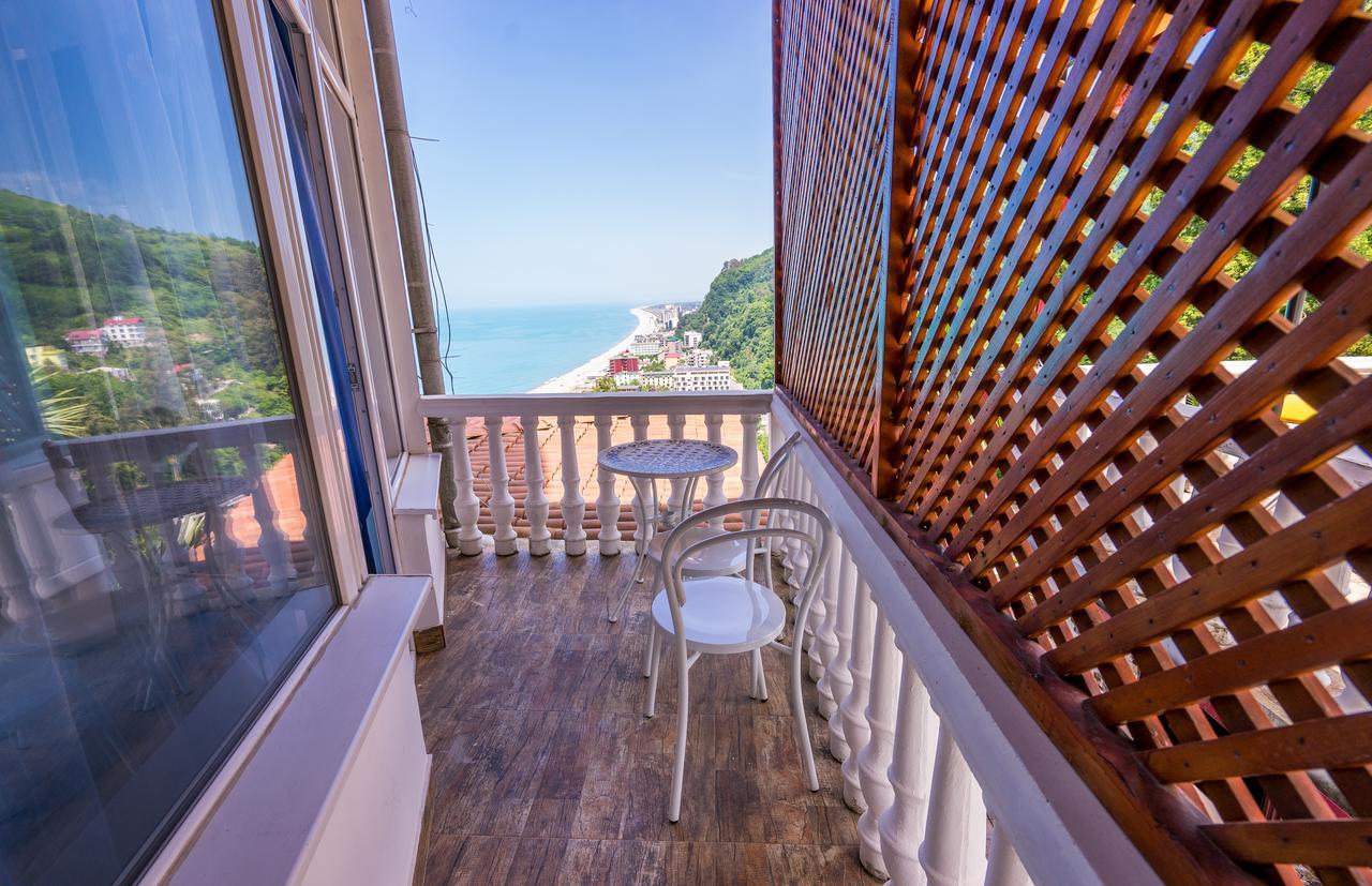 Aniva The Hotel Batumi Luaran gambar