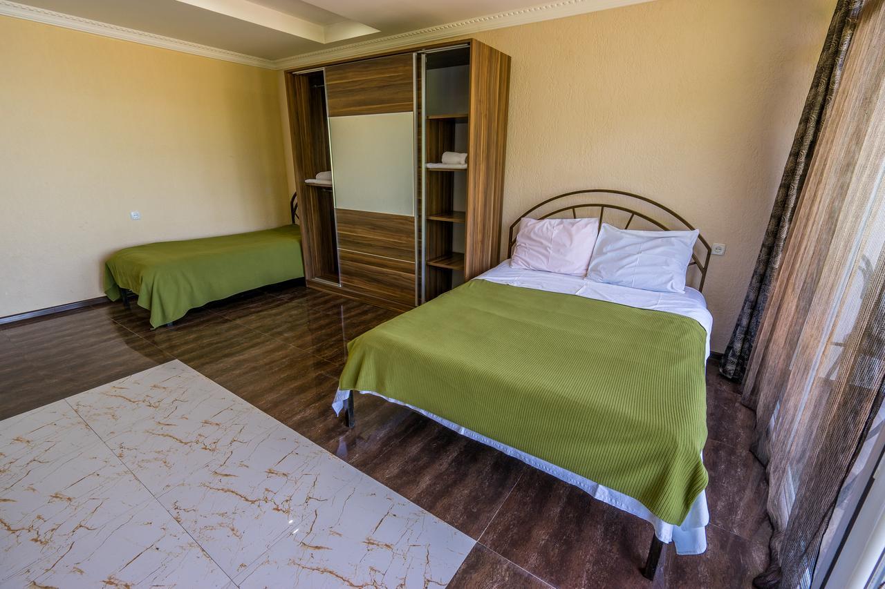 Aniva The Hotel Batumi Luaran gambar