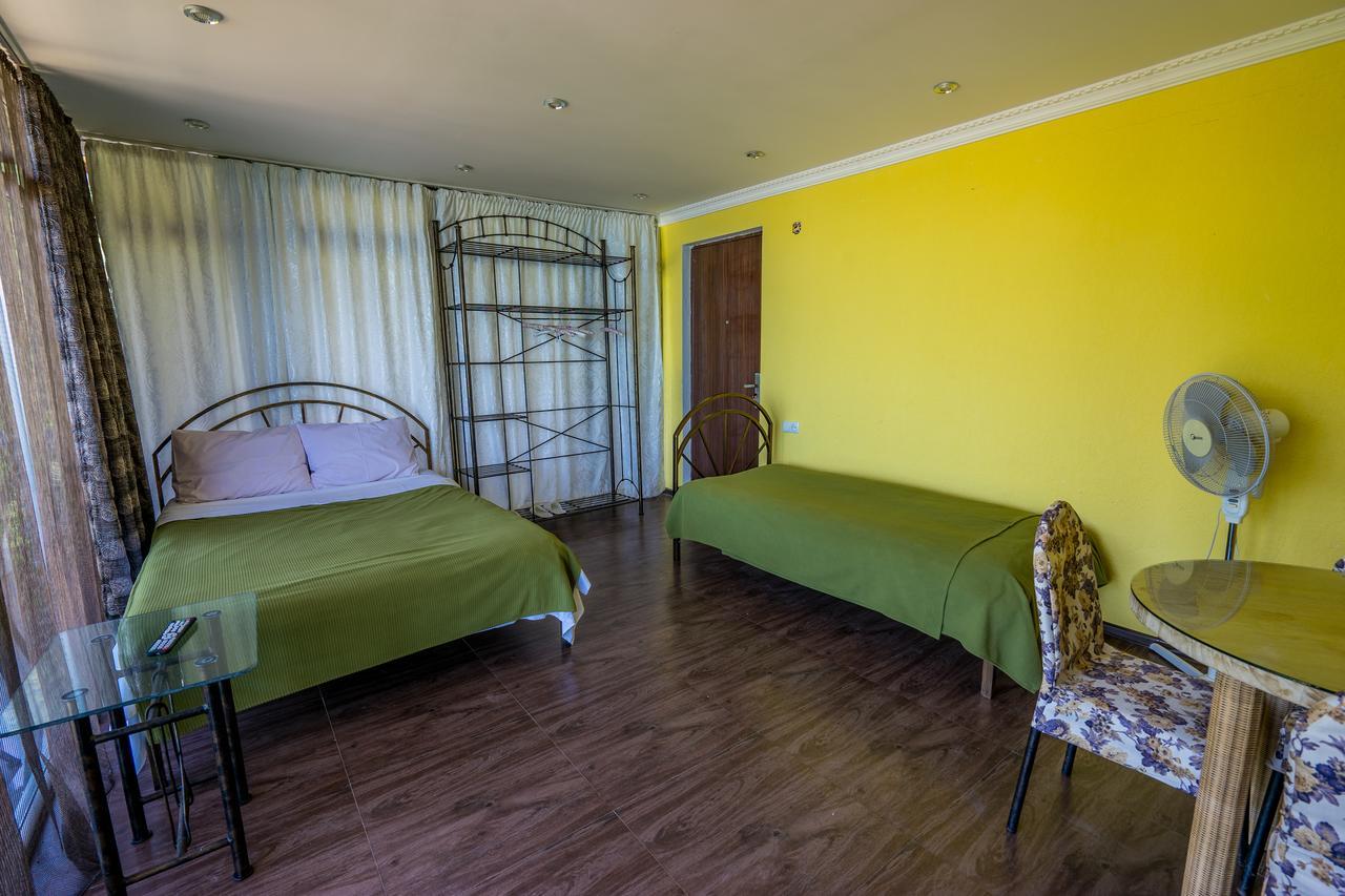 Aniva The Hotel Batumi Luaran gambar