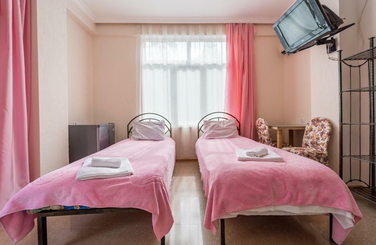 Aniva The Hotel Batumi Luaran gambar