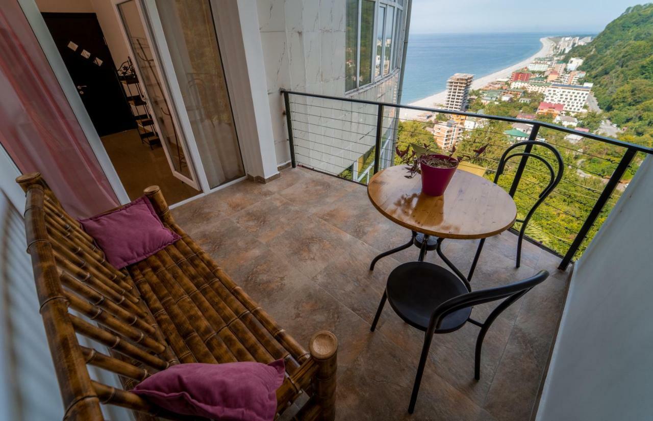 Aniva The Hotel Batumi Luaran gambar